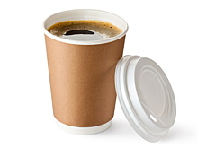 Депутат швырнул в россиянку стакан с кофе и попал на видео