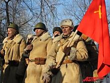 Реконструкцию кавказских боёв времён ВОВ провели в Новосибирске