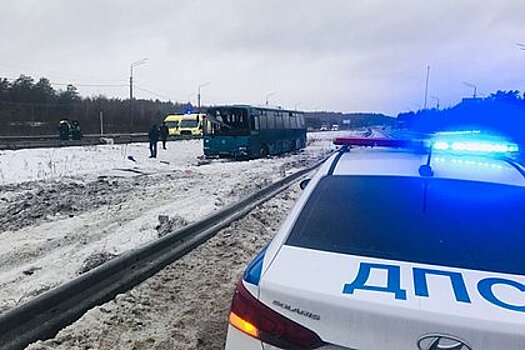 Число пострадавших в ДТП с автобусом на российской трассе возросло до 17