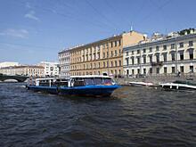 На катерах и корабликах по Петербургу прокатилось вдвое больше людей, чем в прошлом году