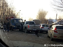 В Березовском эвакуатор угодил в ДТП