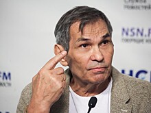 Бари Алибасов подал заявление в полицию на бывшего РR-директора