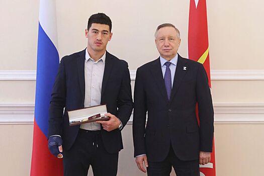 Чемпион мира по версии WBA Бивол стал заслуженным мастером спорта России