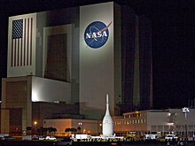 NASA отправит на МКС «коммерческих» астронавтов