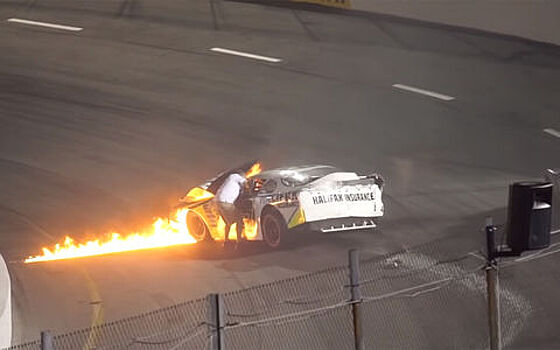 Отец спас от смерти сына-гонщика после аварии