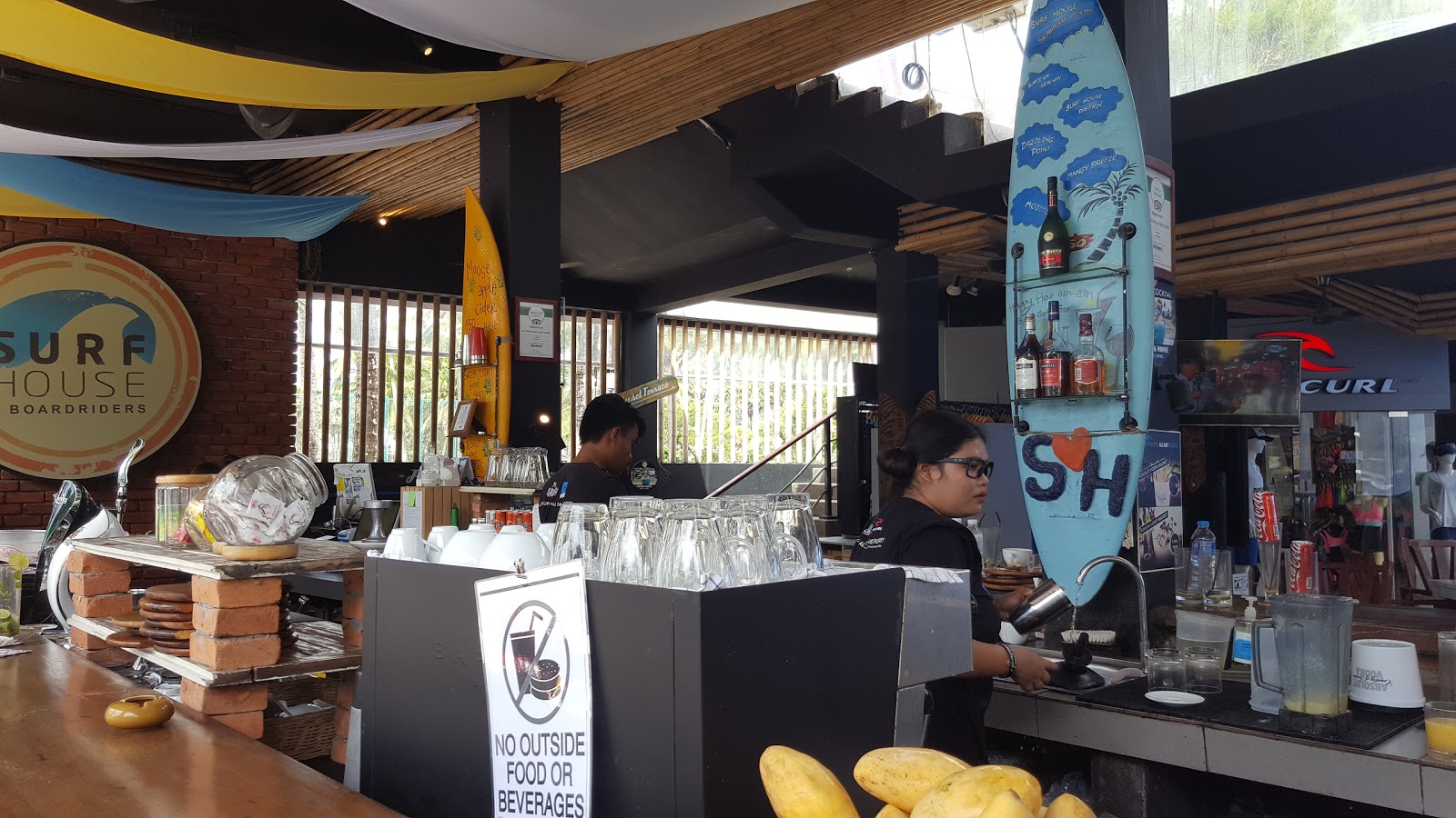 Surf House Phuket, Пхукет, Таиланд