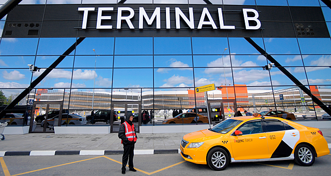 В московских аэропортах решили ударить по «бомбилам»