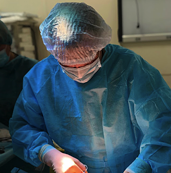 Росздравнадзор обнаружил опасные грудные имплантанты в московской клинике