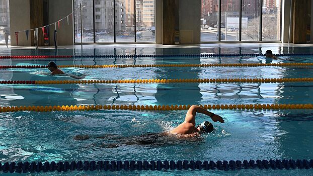 Врач предупредила о скрытых опасностях бассейнов и аквапарков