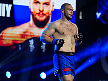 «Судейство в PFL — особый вид искусства». Менеджер Билостенного раскритиковал решение в бою с Молдавским