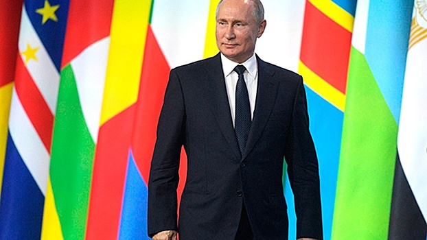 Путин обошел Зеленского в рейтинге доверия у донбассцев