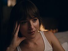 Комедия «Нескромные» с Дакотой Джонсон не выйдет в кинотеатрах России