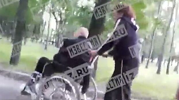 Видео: Караченцова вывезли на прогулку в парк НИИ им. Склифосовского