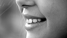 Неприятный запах изо рта может быть признаком дисбактериоза кишечника