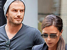 Дэвид Бекхэм «отжег» в компании молодых красоток