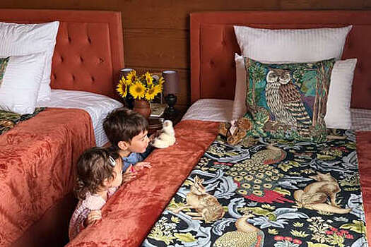 Жена юмориста Петросяна Брухунова сняла детей во время путешествия по России