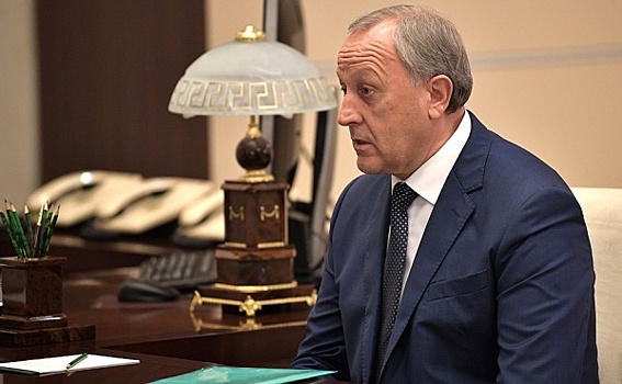 Общественники просят Валерия Радаева отменить покупку 18 новых Toyota Camry