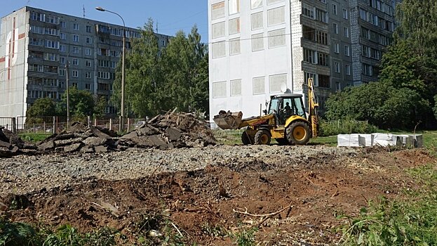 В Кирове началось обустройство еще одной спортивной площадки