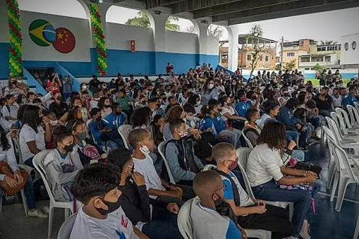 Бразилия открыла вторую двуязычную португальско-китайскую школу