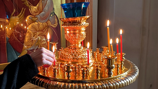 Священник объяснил отказ от поминовения усопших 9 мая