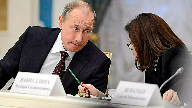 Почему Путин не увольняет Набиуллину, хотя в марте рубль признали худшей валютой в мире