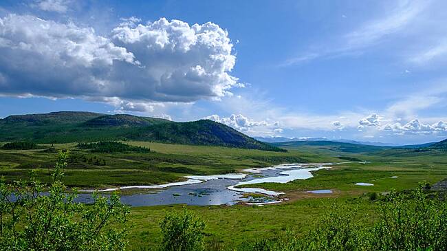 Россиянин избавился от подруги во время похода по горным тропам
