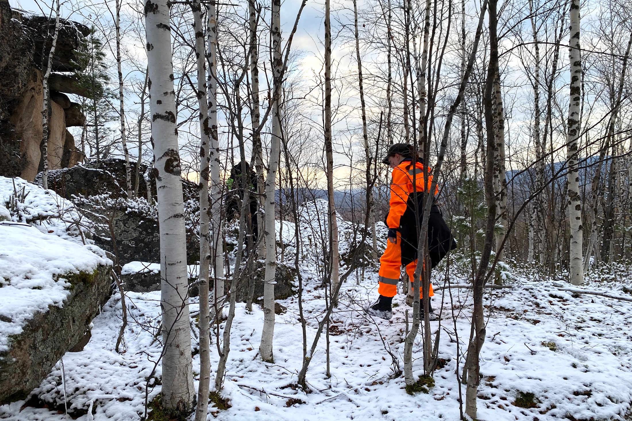 На Чукотке пропали двое мужчин на снегоболотоходе, их ищут с вертолета