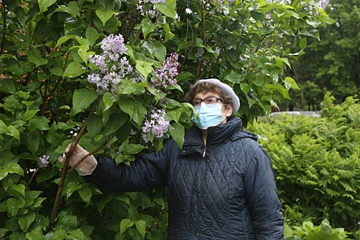 « Наш двор – цветущий сад»,- говорит жительница района Проспект Вернадского Валентина Зайцева