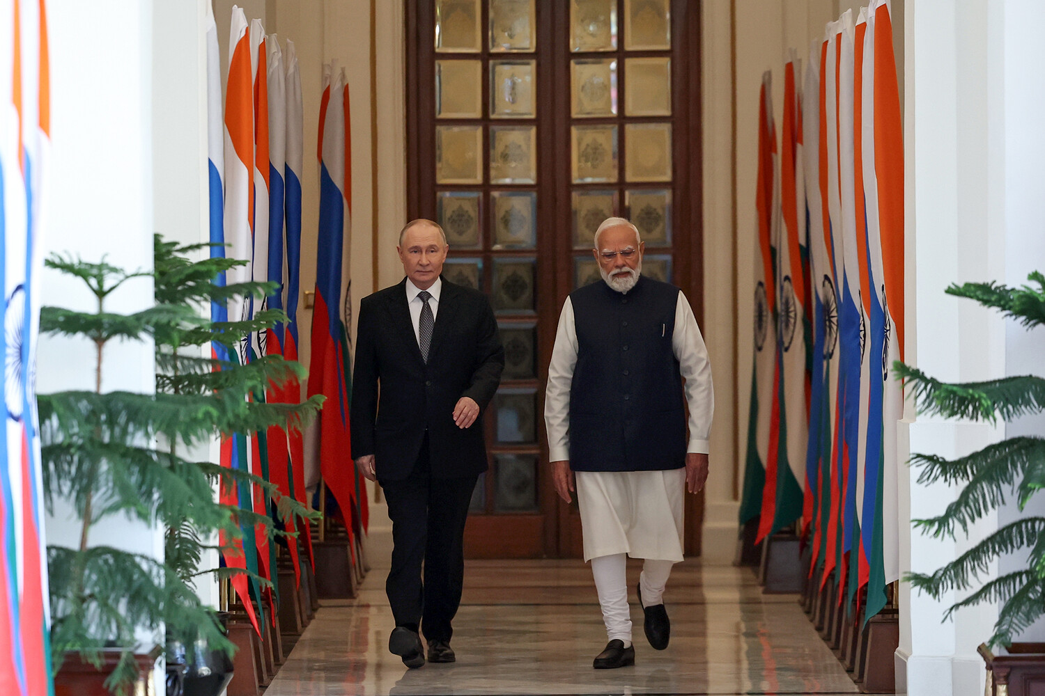 Путин поблагодарил Моди за плодотворную совместную работу в ходе госвизита