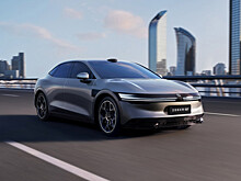 Седан Zeekr 007 от Geely начинает карьеру с ажиотажного спроса