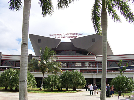 Вместо Москвы самолет с кубинского курорта приземлился в Гаване