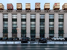 В Москве на здании Ленинки завершили реставрацию скульптур - они установлены в 1938-м и были в аварийном состоянии