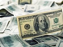 Россиянам посоветовали закупаться евро