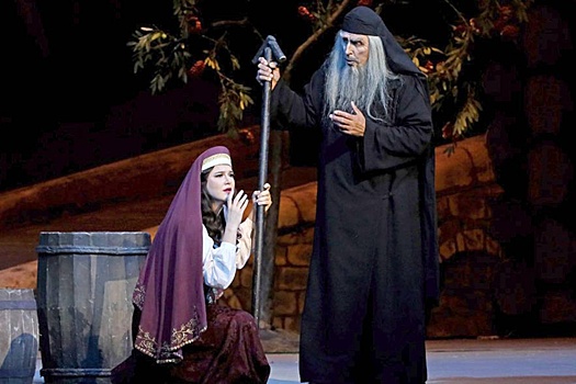 Оперные дома России открывают сезон