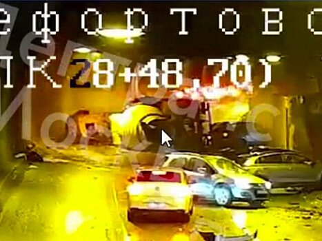 Движение восстановили в Лефортовском тоннеле после ДТП с бетономешалкой
