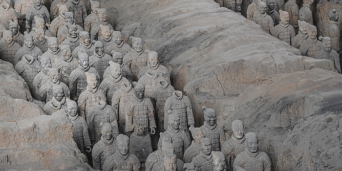 Более 35 тыс туристов ежедневно посещают Музей-гробницу императора Цинь Шихуанди