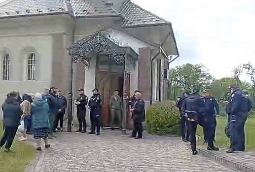 Представители ПЦУ захватили построенный на деньги императора Австрии храм УПЦ