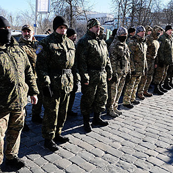 В госслужащие - только через войну