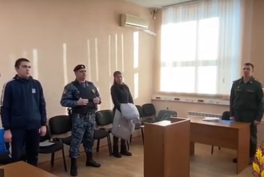 Военнослужащие проходящие военную службу по контракту. Категория запаса по возрасту. Требования к военной службе. Предельный возраст военной службы. Срок службы в армии.