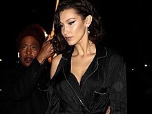Белла Хадид на показе Alexander Wang: и не на подиуме, а в зале