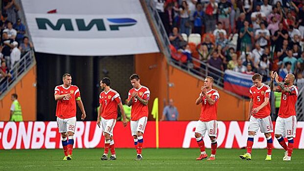 Игроки сборной России после победы записали обращение травмированному Газинскому