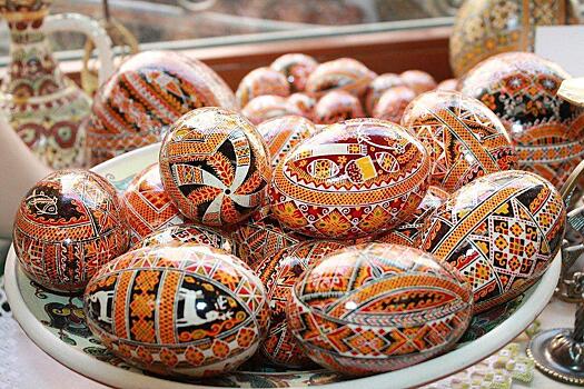 Онлайн мастер-класс по декору пасхальных яиц пройдет в библиотеке района Лефортово