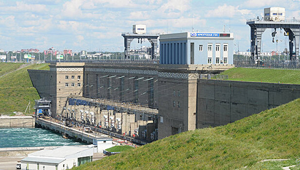 Персонал Иркутской ГЭС эвакуировали из-за бесхозной сумки