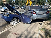 Фото: В Крыму "ВАЗ" разорвало пополам после крупной аварии