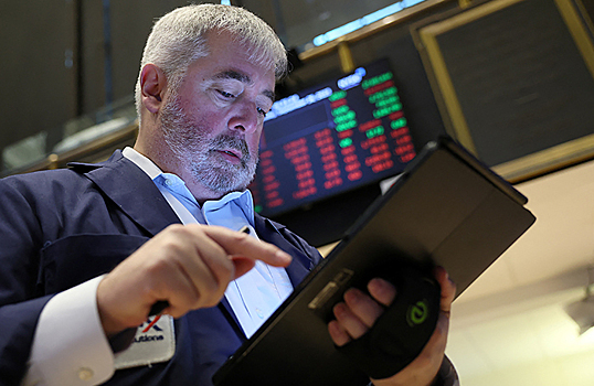 Доллар чуть выше 100 рублей, нефть — ниже 85 долларов: каковы дальнейшие прогнозы?