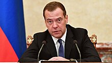 Медведев о вручении госнаград в России, а не в СССР: в 80-х не поверил бы