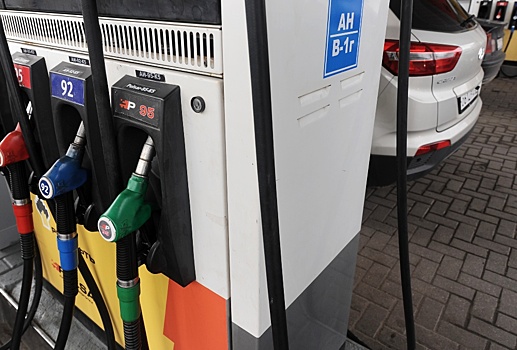 Росстат: розничные цены на бензин продолжают расти