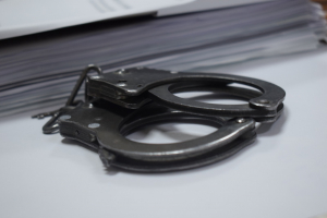 Ставропольские полицейские задержали скрывавшегося от правоохранителей в Санкт-Петербурге подозреваемого в десяти фактах мошенничества