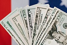 Специалисты посоветовали «держаться от доллара подальше» в следующем году
