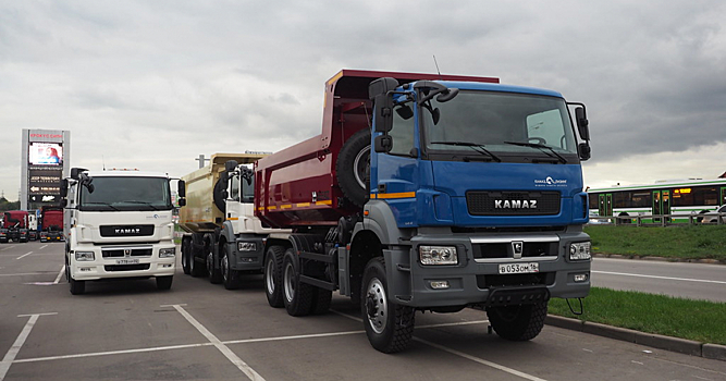 Сотрудникам «КАМАЗа» с октября увеличат зарплаты